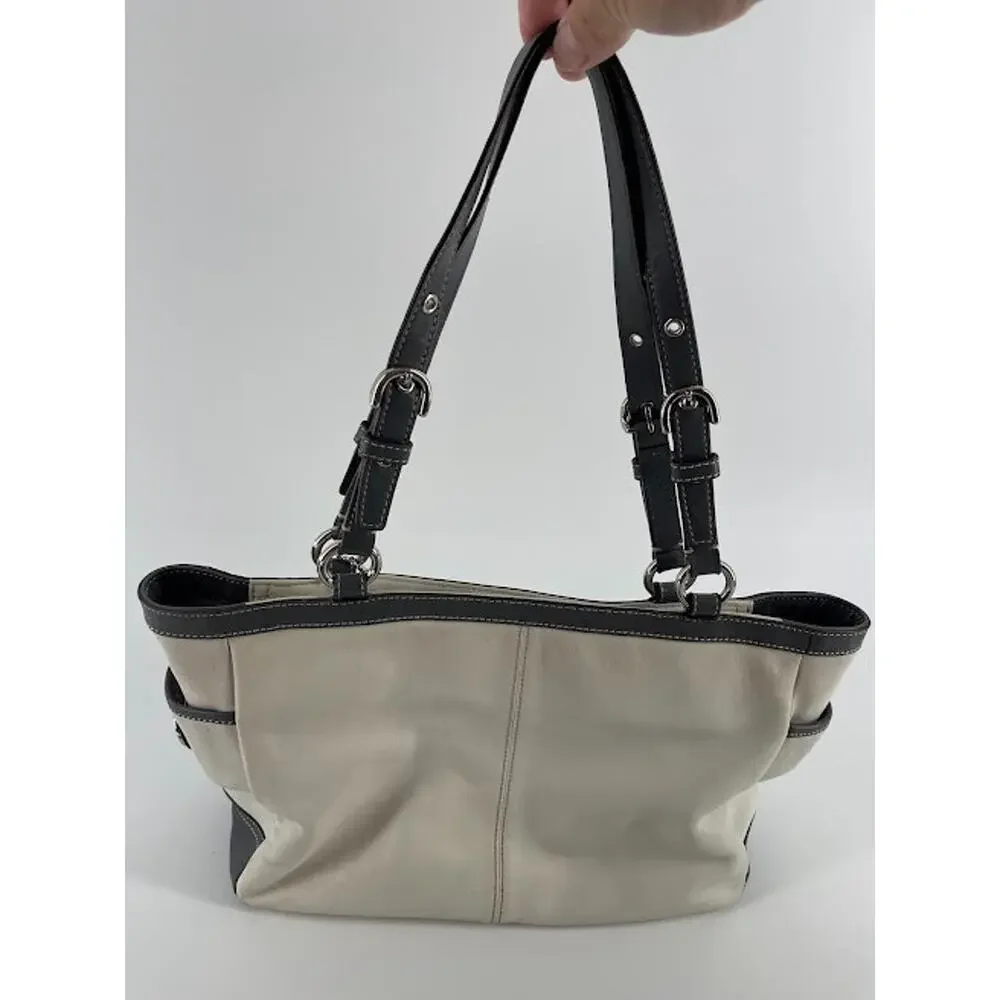 Coach K0960 Medium East West Gallery White Leather Grey Trim Purse - Picture 2 of 9